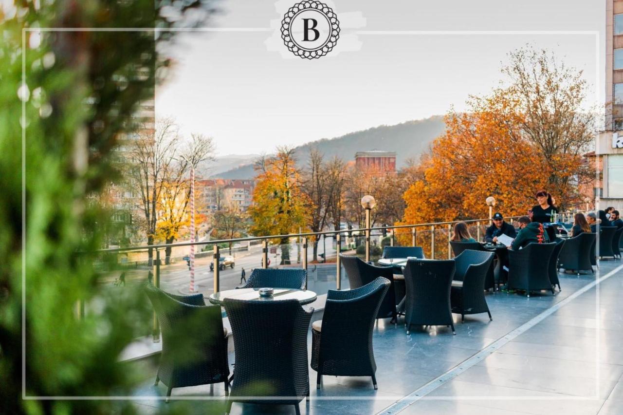 Hotel Balkan Gabrovo Exteriér fotografie
